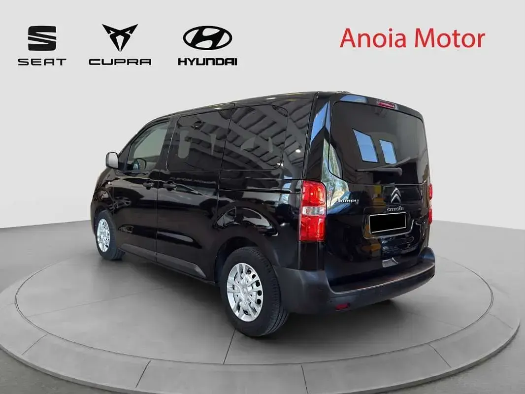 Usado Citroën Jumpy Comfort 120 CV (88 kW) 2022 Negro Monovolumen