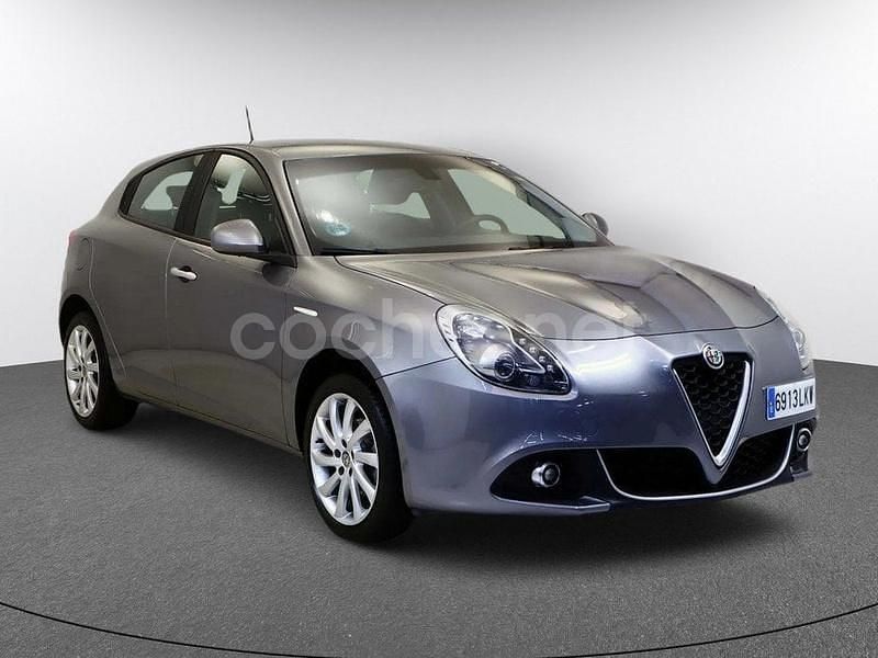 Usado Alfa Romeo Giulietta 120 CV (88 kW) 2020 Gris Utilitario