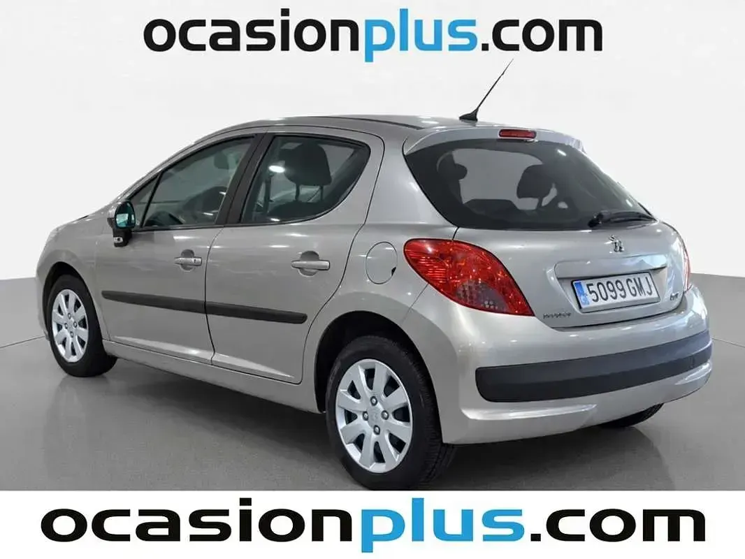 Usado Peugeot 207 95 CV (69 kW) 2009 Gris Utilitario