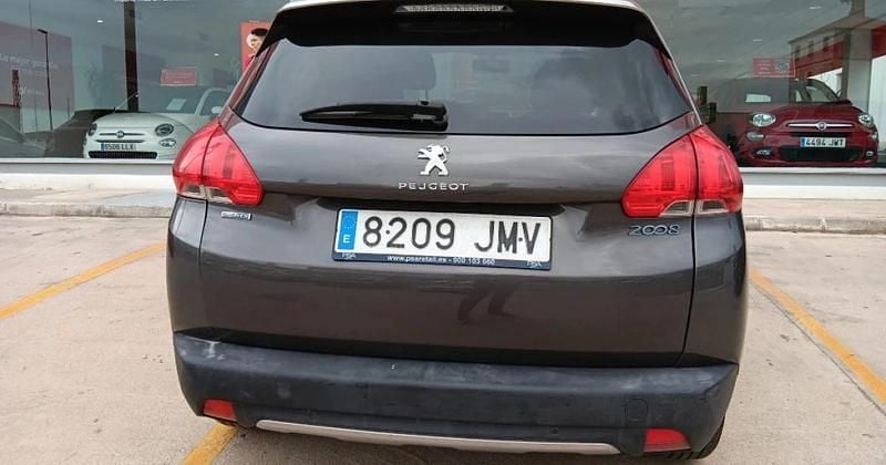 Usado Peugeot 2008 Style 100 CV (73 kW) 2016 SUV