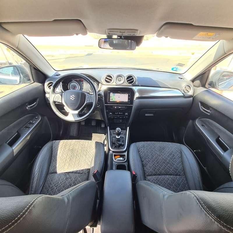 Usado Suzuki Vitara 129 CV (94 kW) 2021 Gris SUV