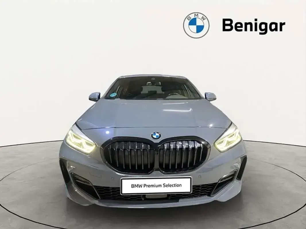 Usado BMW 118 150 CV (110 kW) 2023 Gris Utilitario