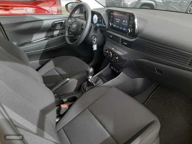 Usado Hyundai i20 83 CV (61 kW) 2024 Lucid lime Utilitario
