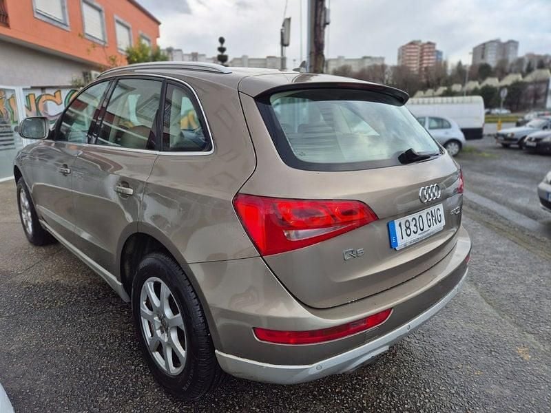 Usado Audi Q5 Premium 170 CV (125 kW) 2010 Marrón SUV