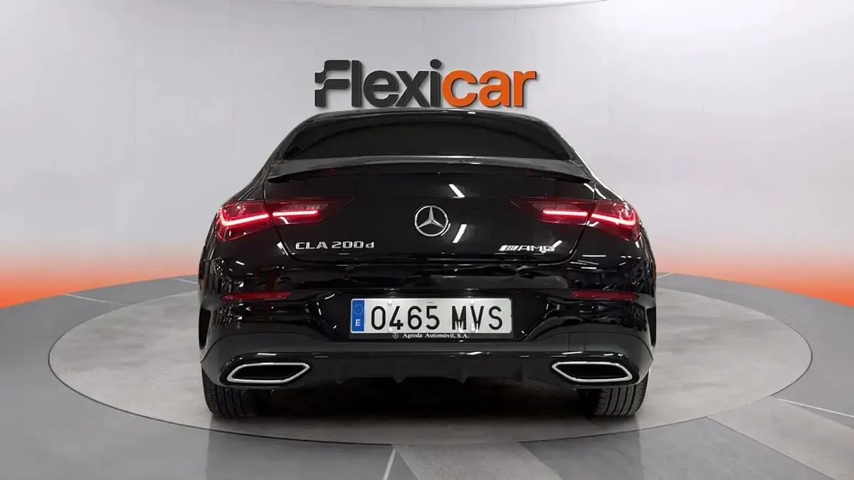 Usado Mercedes CLA200 150 CV (110 kW) 2024 Negro Coupe