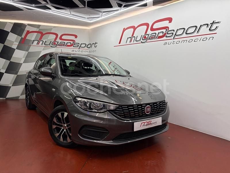 Gris / plata Usado 2017 Fiat Tipo Lounge Berlina | 7900 € (Buen precio) - Imagen 1/4