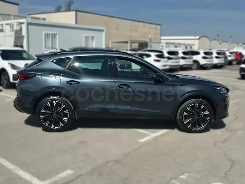 Usado Cupra Formentor 150 CV (110 kW) 2025 Gris / plata SUV