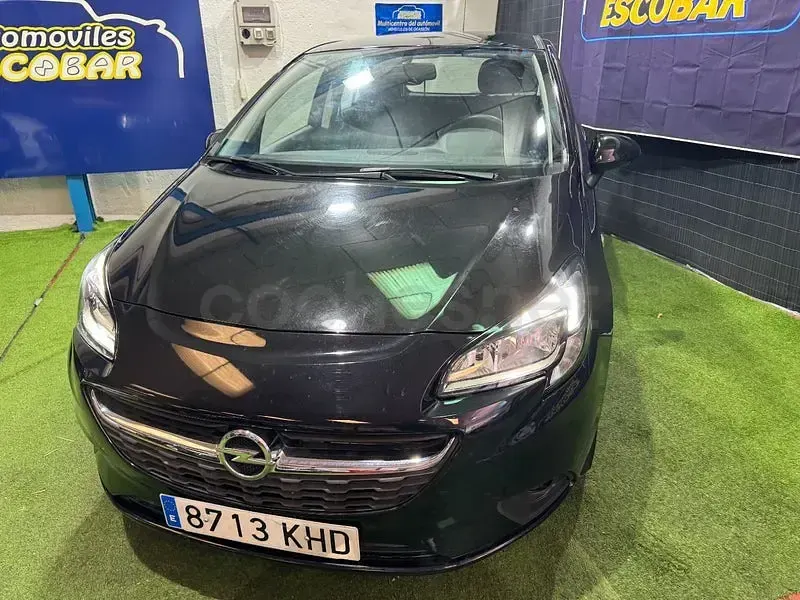 Usado Opel Corsa Selective 90 CV (66 kW) 2018 Negro Utilitario