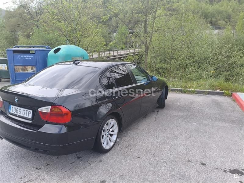 Usado BMW 320 177 CV (130 kW) 2009 Negro Berlina