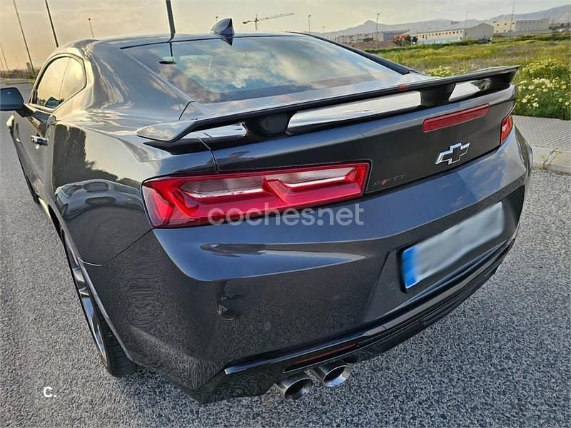 Usado Chevrolet Camaro 405 CV (297 kW) 2015 Gris / plata Coupe
