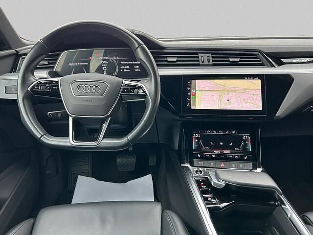 Usado Audi e-tron Advanced Plus 300 kW (408 CV) 2023 Azul SUV