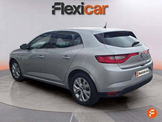 Usado Renault Mégane IV LIMITED 140 CV (102 kW) 2020 Gris / plata Berlina