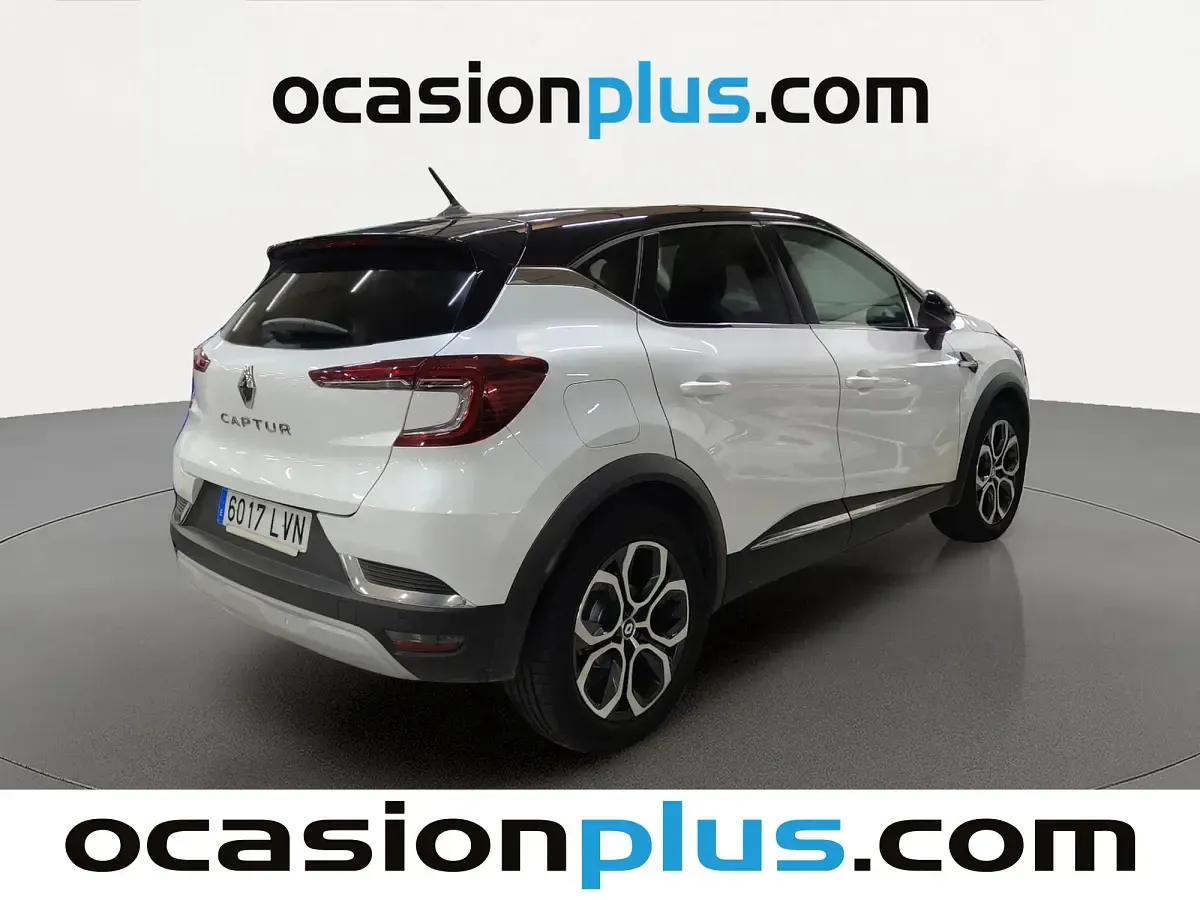 Usado Renault Captur 140 CV (102 kW) 2021 Blanco SUV