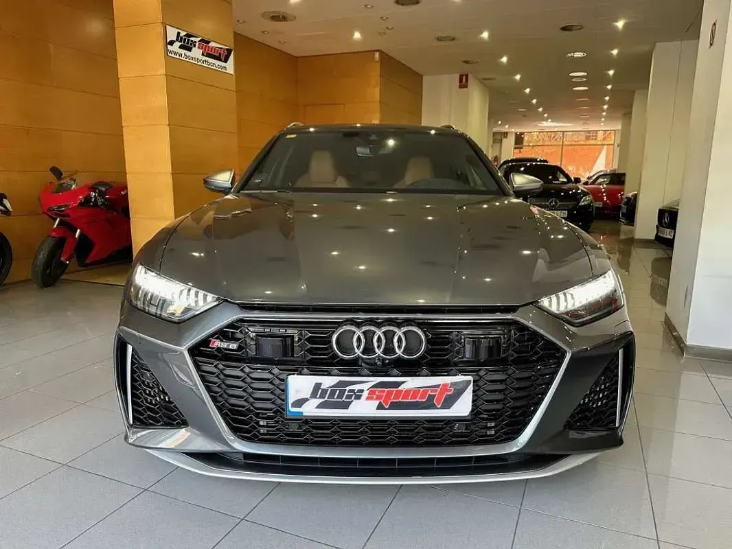 Usado Audi RS6 600 CV (441 kW) 2020 Gris Familiar