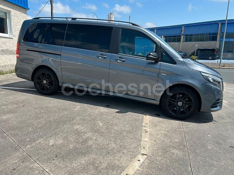 Usado Mercedes V250 Exclusive 190 CV (139 kW) 2019 Gris / plata Monovolumen