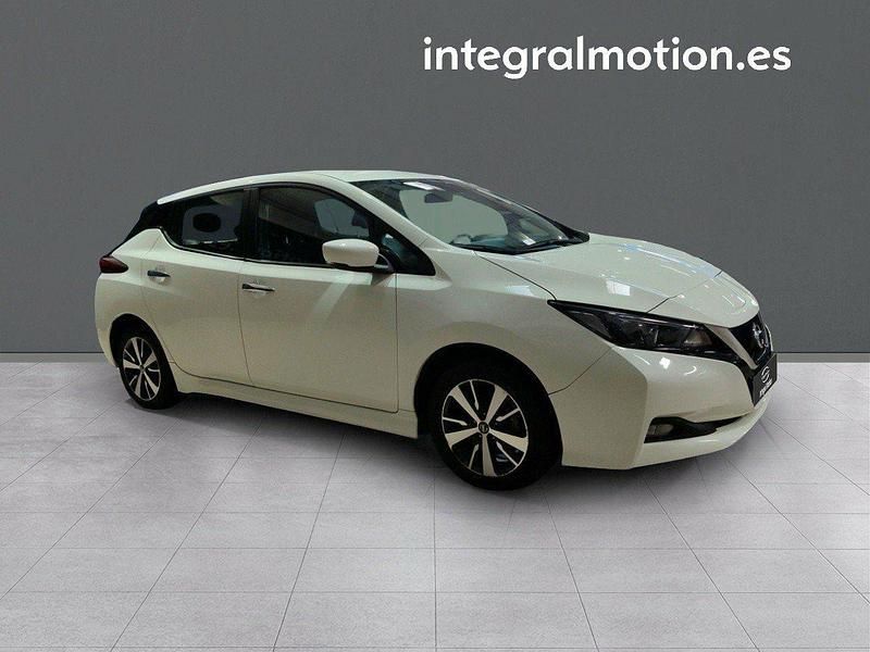 Usado Nissan Leaf Acenta 109 kW (149 CV) 2020 Blanco Utilitario