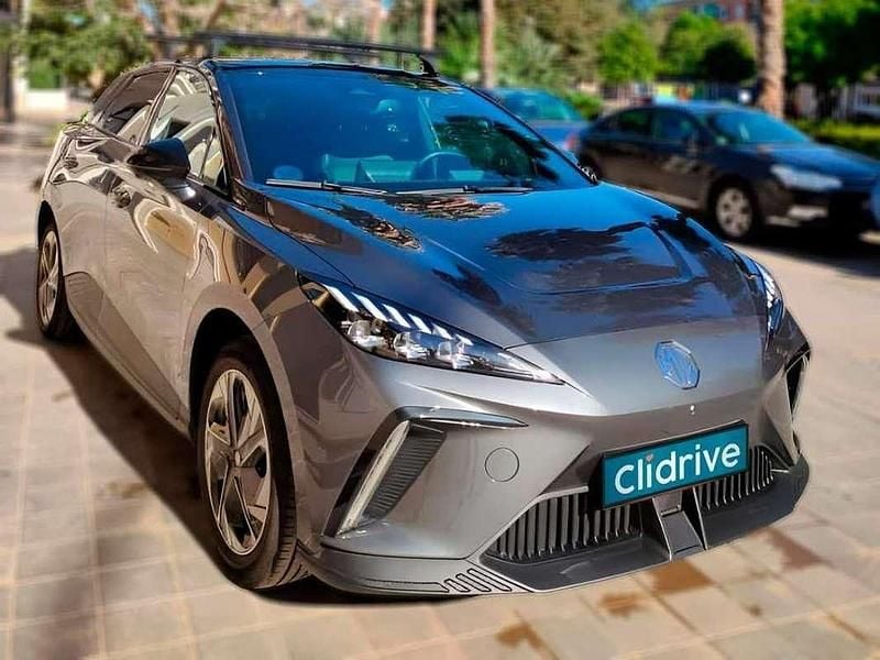 Usado MG MG4 EV Luxury 150 kW (204 CV) 2023 Gris Utilitario