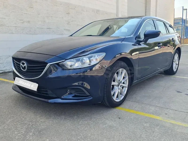 Usado Mazda 6 Style 150 CV (110 kW) 2016 Azul Familiar