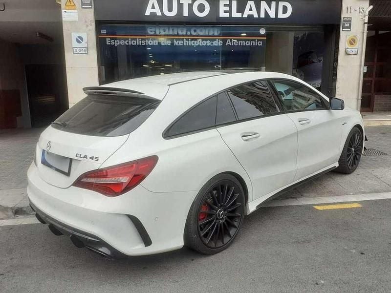 Blanco Usado 2017 Mercedes CLA45 AMG Shooting Brake AMG Familiar | 37.600 € (Un poco caro) - Imagen 1/4