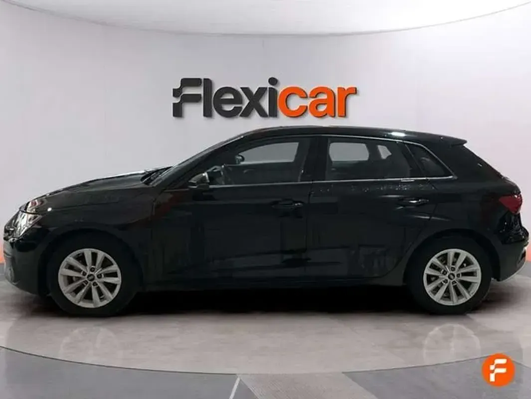 Usado Audi A3 110 CV (80 kW) 2022 Negro Berlina