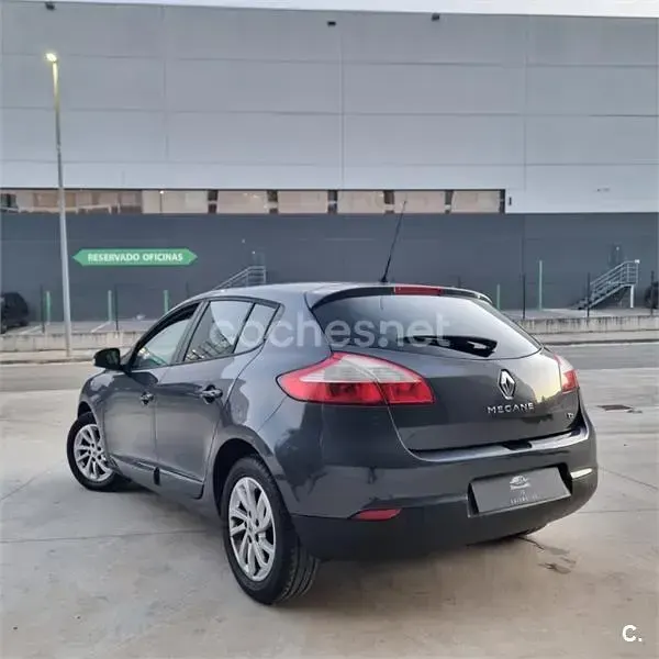 Occasion Renault Mégane LIMITED 115 PK (84 kW) 2015 Zwart Sedan