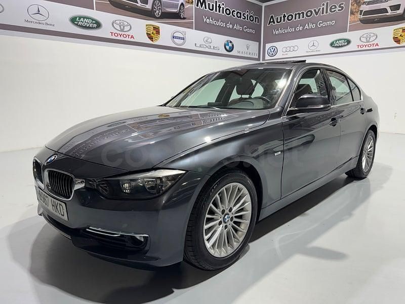Usado BMW 318 Luxury Line 143 CV (105 kW) 2012 Gris / plata Berlina