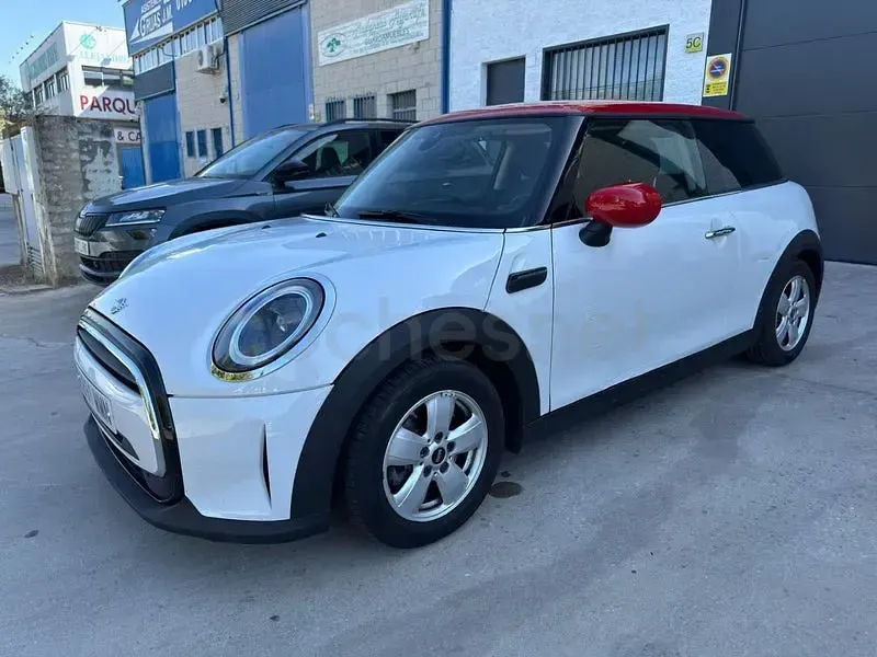 Usado Mini Cooper 136 CV (100 kW) 2023 Blanco Utilitario