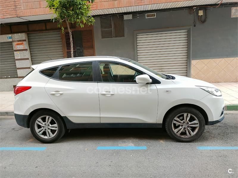Blanco Usado 2012 Hyundai ix35 Comfort SUV | 8000 € (Precio justo) - Imagen 1/4