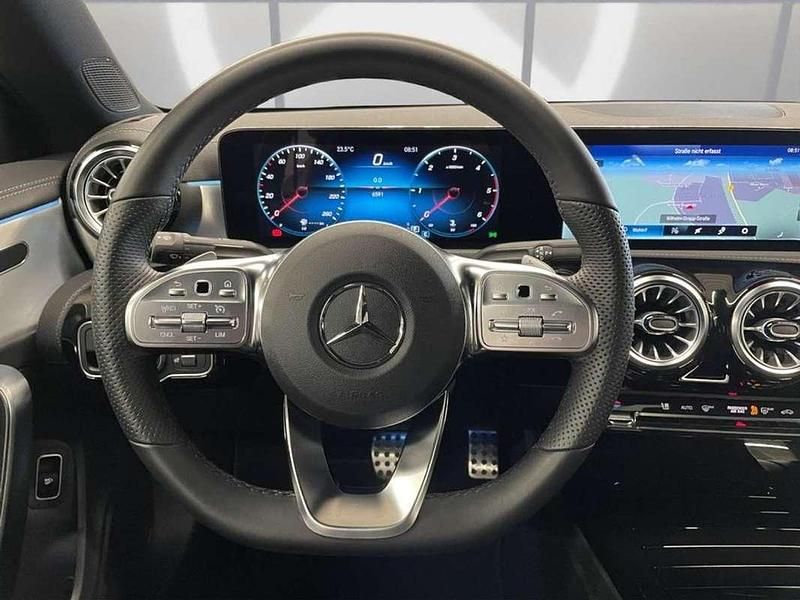 Usado Mercedes CLA220 AMG 190 CV (139 kW) 2023 Gris Berlina
