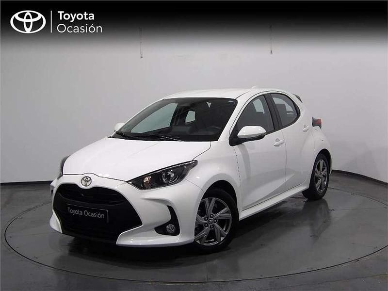Usado Toyota Yaris Hybrid Active 116 CV (85 kW) 2025 Utilitario