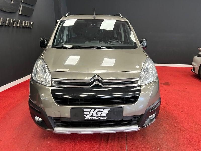 Usado Citroën Berlingo XTR 120 CV (88 kW) 2015 Beige Monovolumen