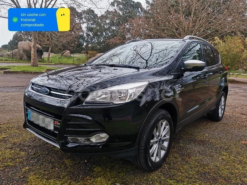Negro Usado 2017 Ford Kuga Titanium SUV | 13.790 € (Precio justo) - Imagen 1/4