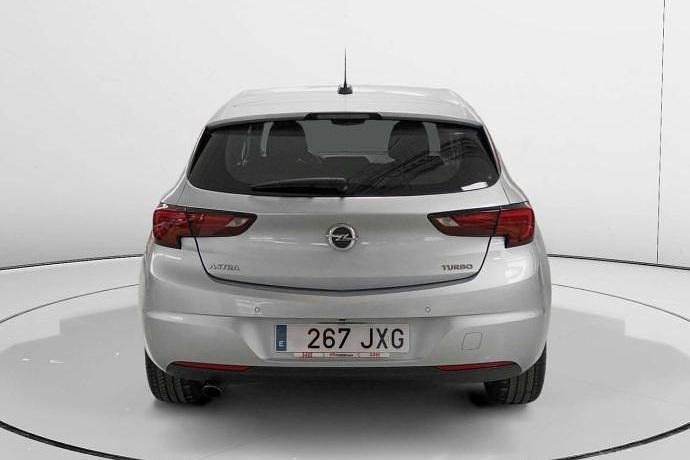 Usado Opel Astra Selective 125 CV (91 kW) 2017