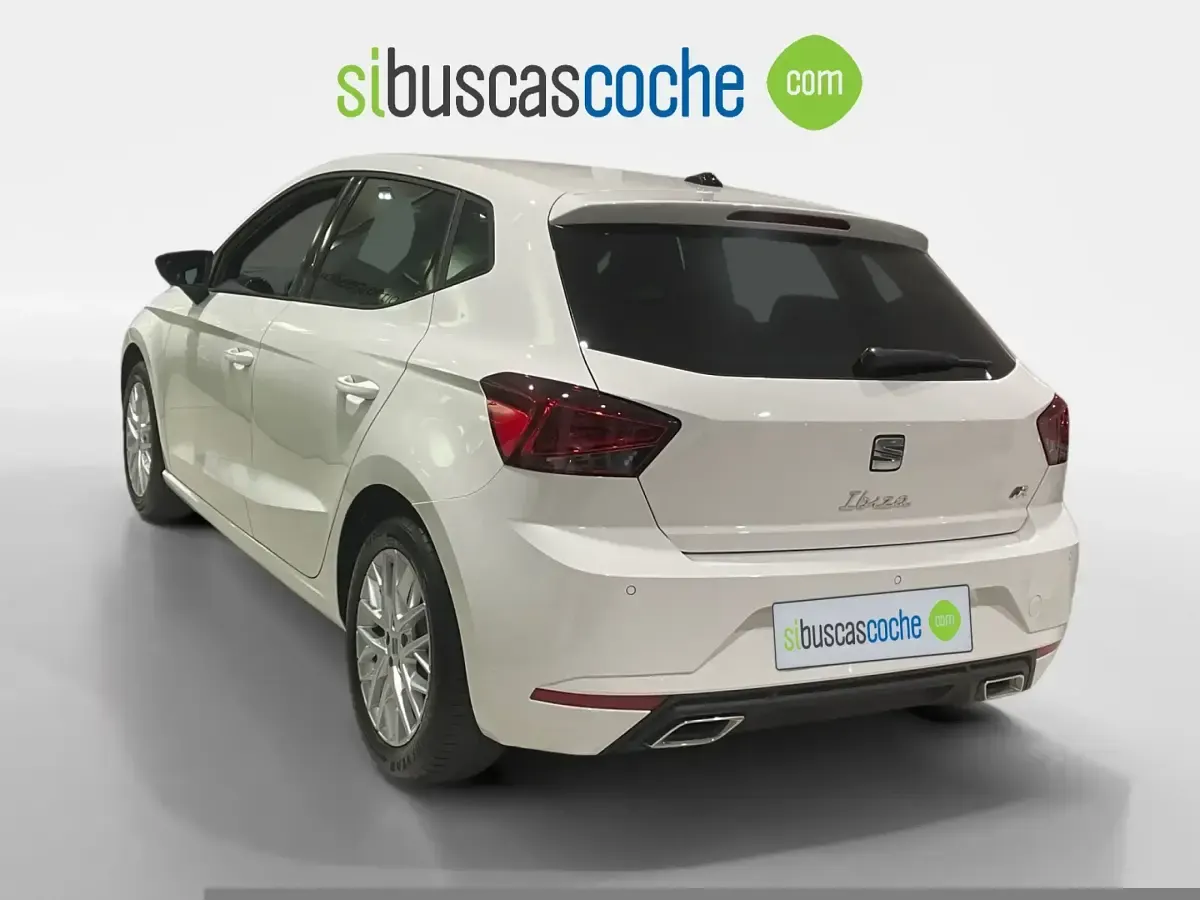Usado Seat Ibiza FR 115 CV (84 kW) 2025 Blanco Utilitario