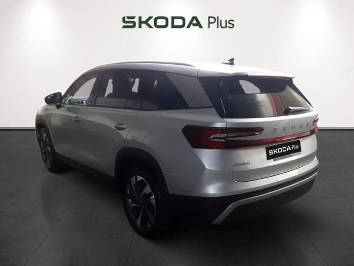 Usado Skoda Kodiaq Selection 150 CV (110 kW) 2025 Gris plata SUV