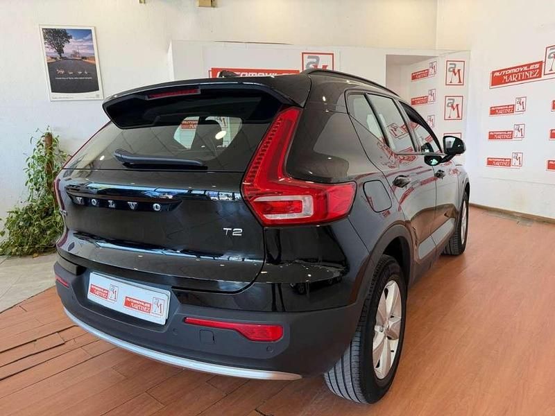 Usado Volvo XC40 129 CV (94 kW) 2022 Negro SUV