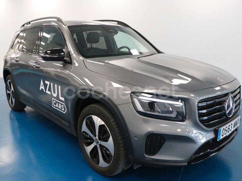Gris / plata Usado 2023 Mercedes GLB200 SUV | 45.900 € (Un poco caro) - Imagen 1/4
