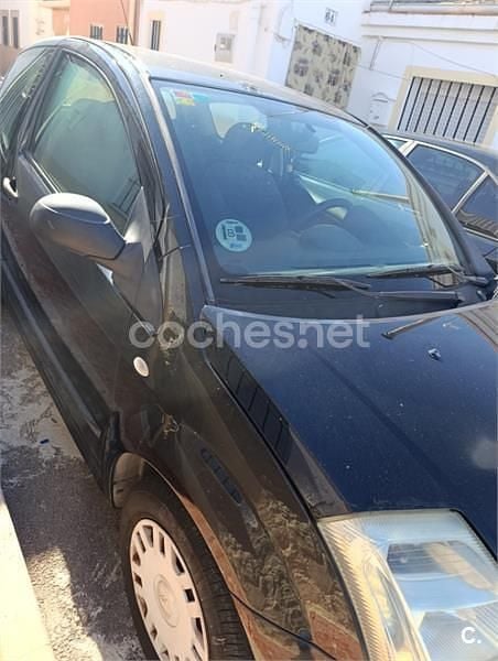 Negro Usado 2004 Citroën C2 Utilitario | 1950 € (Precio justo) - Imagen 1/4