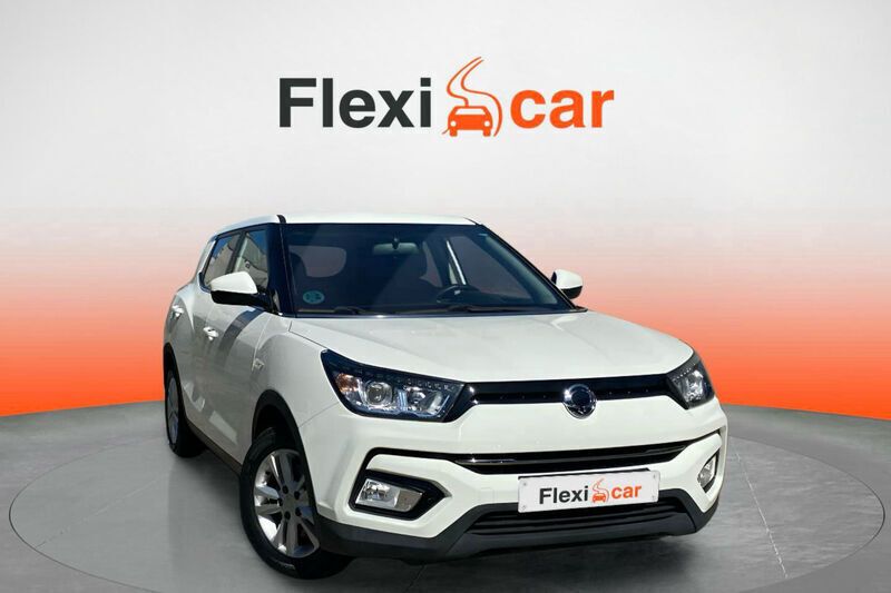 Blanco Usado 2018 Ssangyong Tivoli Limited | 11.750 € (Precio justo) - Imagen 1/4