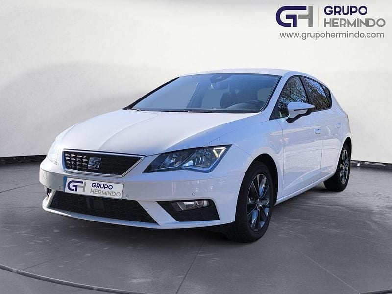 Usado Seat Leon Style 115 CV (84 kW) 2019 Blanco Berlina