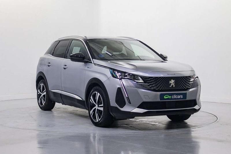 Usado Peugeot 3008 GT 200 CV (147 kW) 2022 Plateado SUV