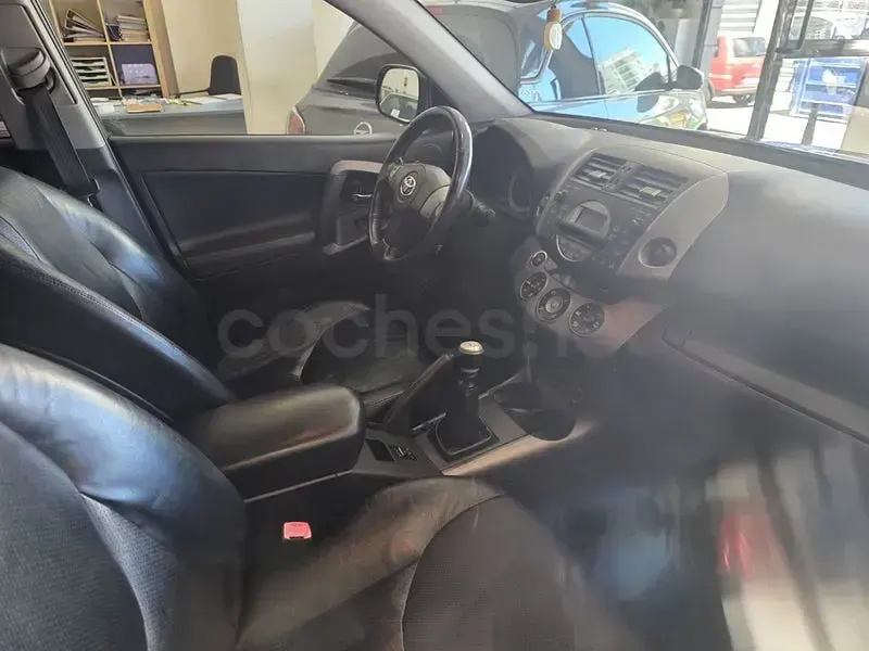 Usado Toyota RAV4 Premium 177 CV (130 kW) 2006 Verde SUV