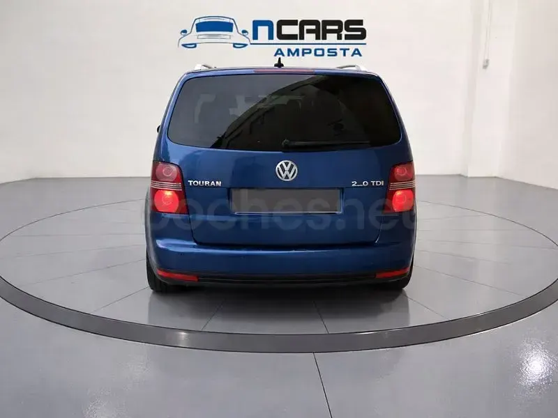 Usado VW Touran Highline 170 CV (125 kW) 2008 Azul Monovolumen
