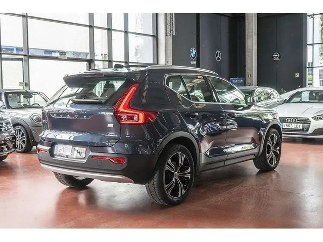 Usado Volvo XC40 Inscription 262 CV (192 kW) 2020 Azul SUV