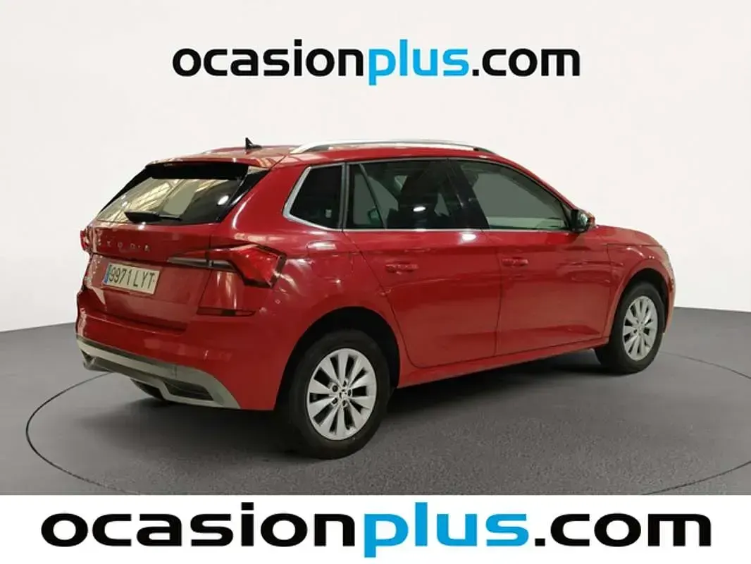 Usado Skoda Kamiq 110 CV (80 kW) 2022 Rojo SUV