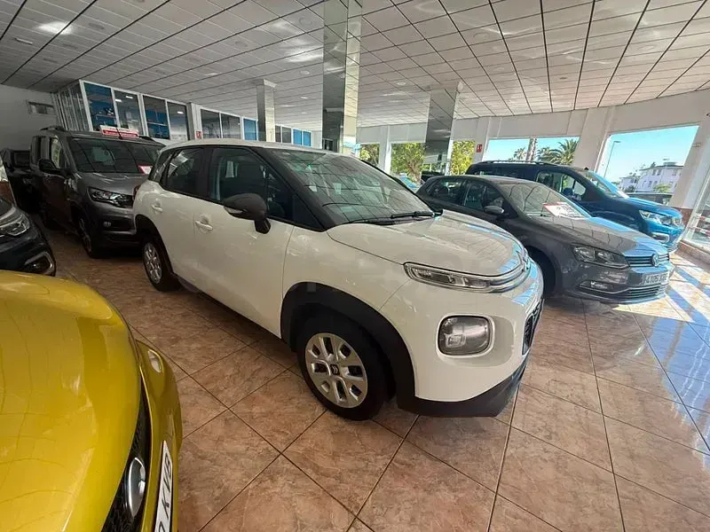 Usado Citroën C3 Aircross Live 82 CV (60 kW) 2018 Rojo SUV