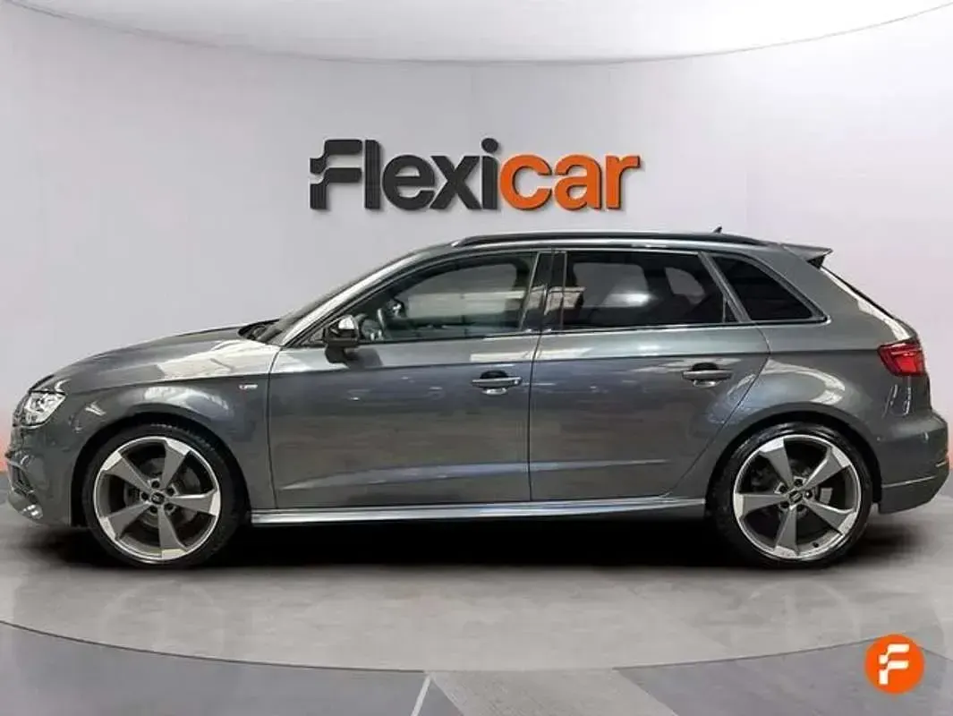 Usado Audi A3 Sportback S-Line 150 CV (110 kW) 2019 Gris Utilitario