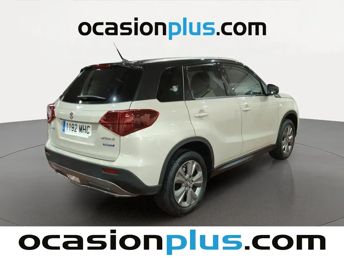 Usado Suzuki Vitara 129 CV (94 kW) 2023 Beige SUV