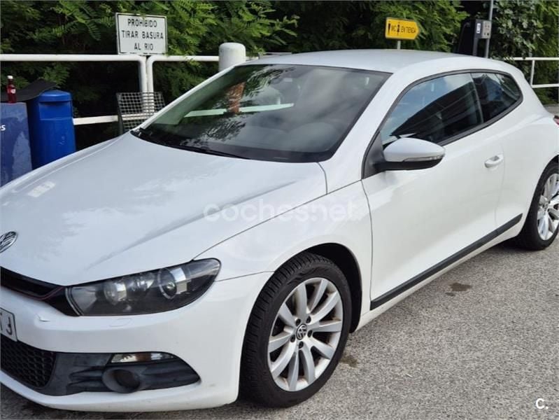 Blanco Usado 2010 VW Scirocco Coupe | 5500 € (Precio justo) - Imagen 1/4