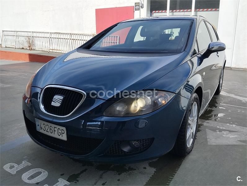 Usado Seat Leon Sport 140 CV (102 kW) 2006 Verde Berlina